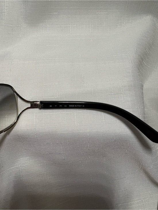 Etro Vintage Designer Sunglasses with Smoke Gradient Lenses - Black Frame main image 4